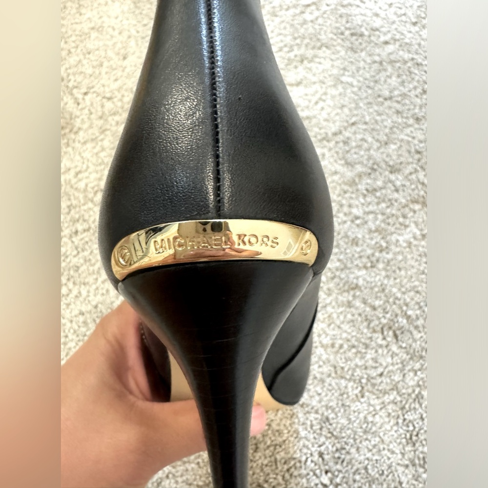 Michael Kors Leather Clara Knee High stiletto Boot Size 9 - Picture 5 of 9
